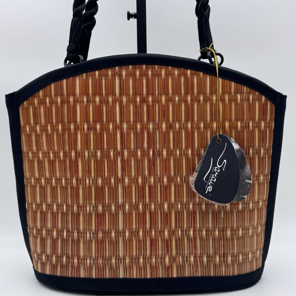 Saraye Kim Ang Shoulder Bag Hand-Woven Tatami Grass Seagrass Baskets Of Cambodia